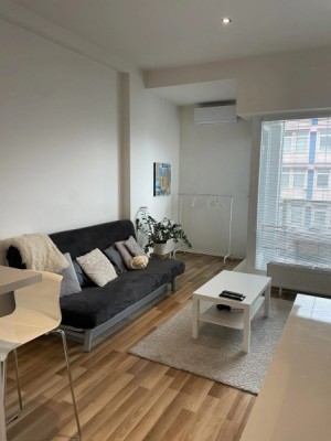 Svetlý 2-izbový byt s vysokými stropmi a parkovaním Adresa: Vietnamská